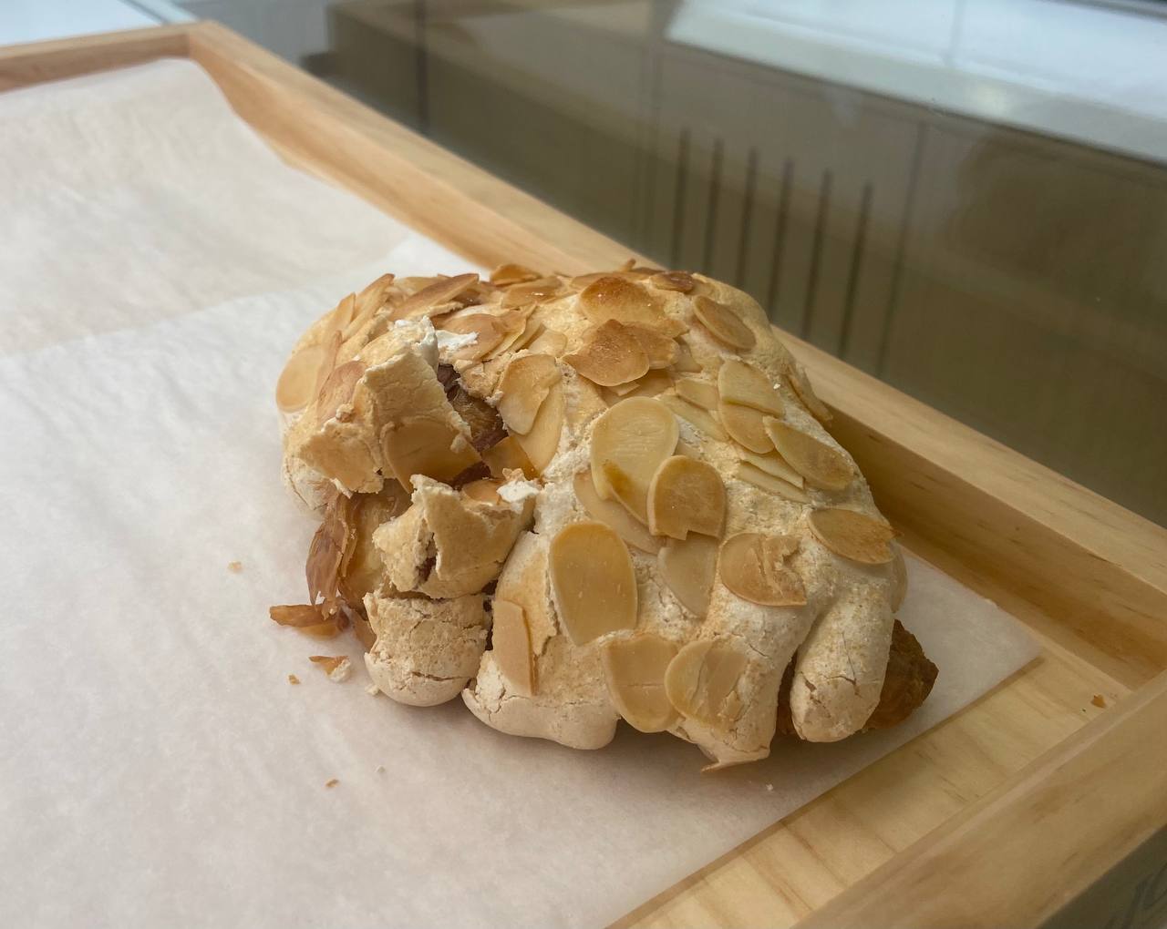 Tous Les Jours Singapore Almond Rich Croissant