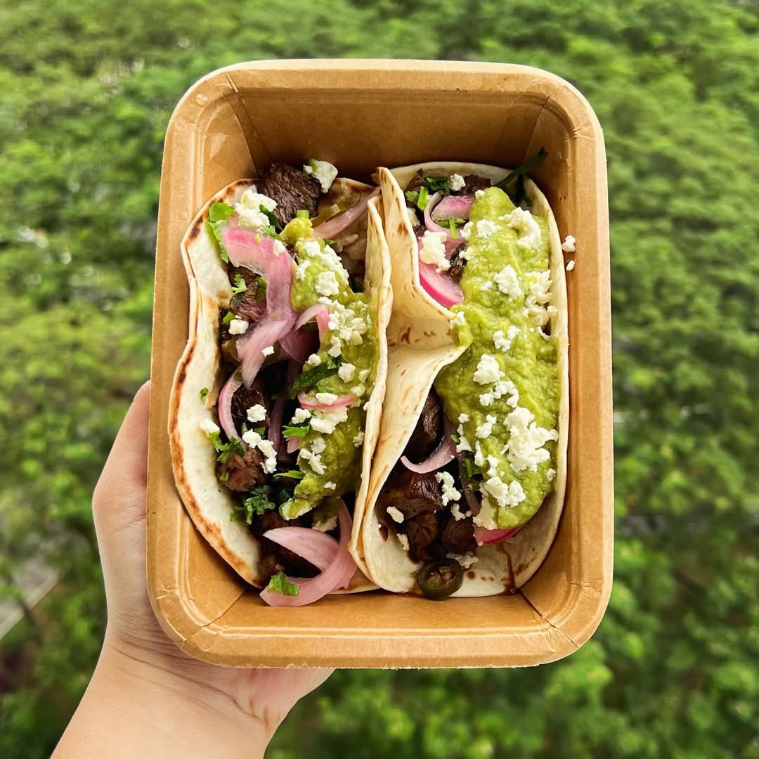 La Birria Tacos