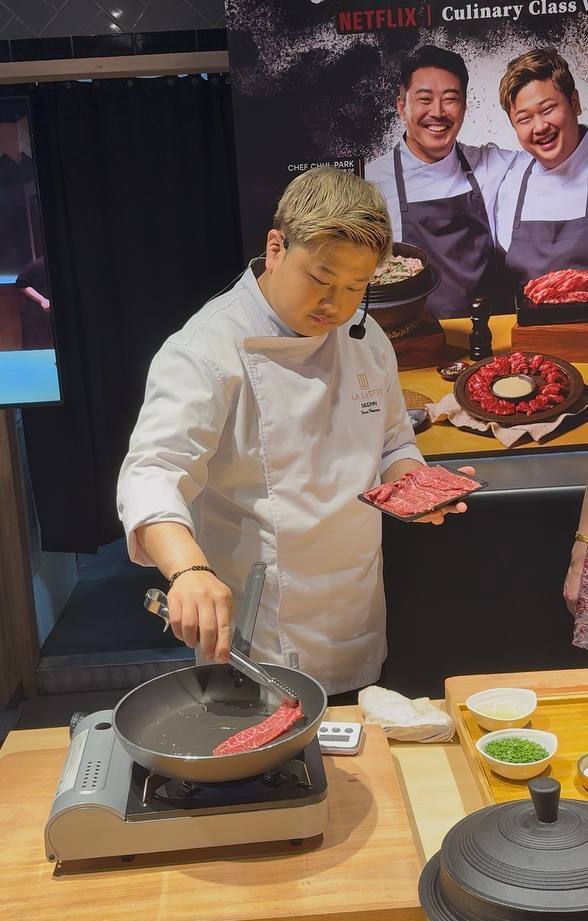 Cooking maniac Chef Yoon in Singapore Seorae Jib