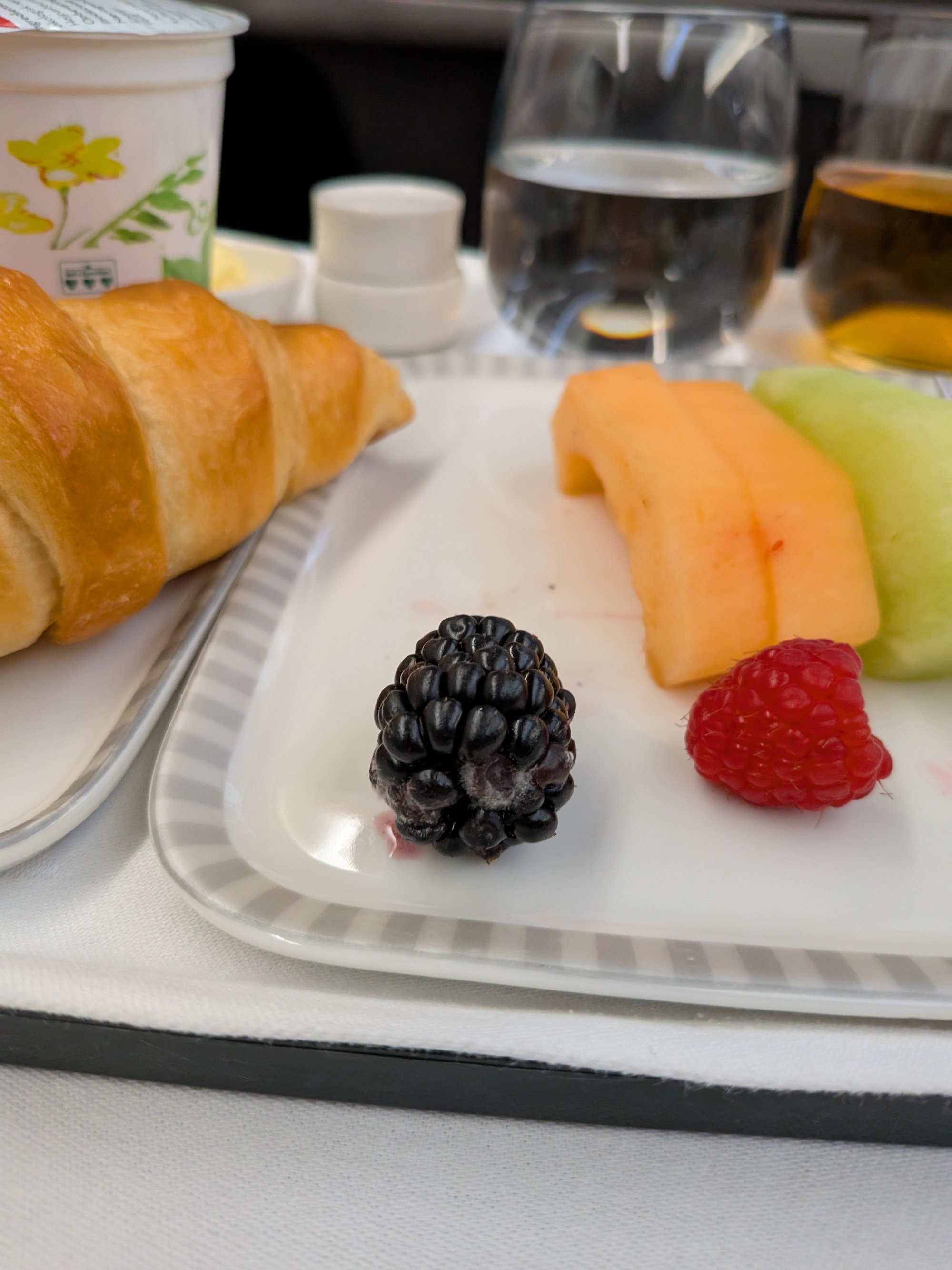 blackberry.jpg blackberry.jpg