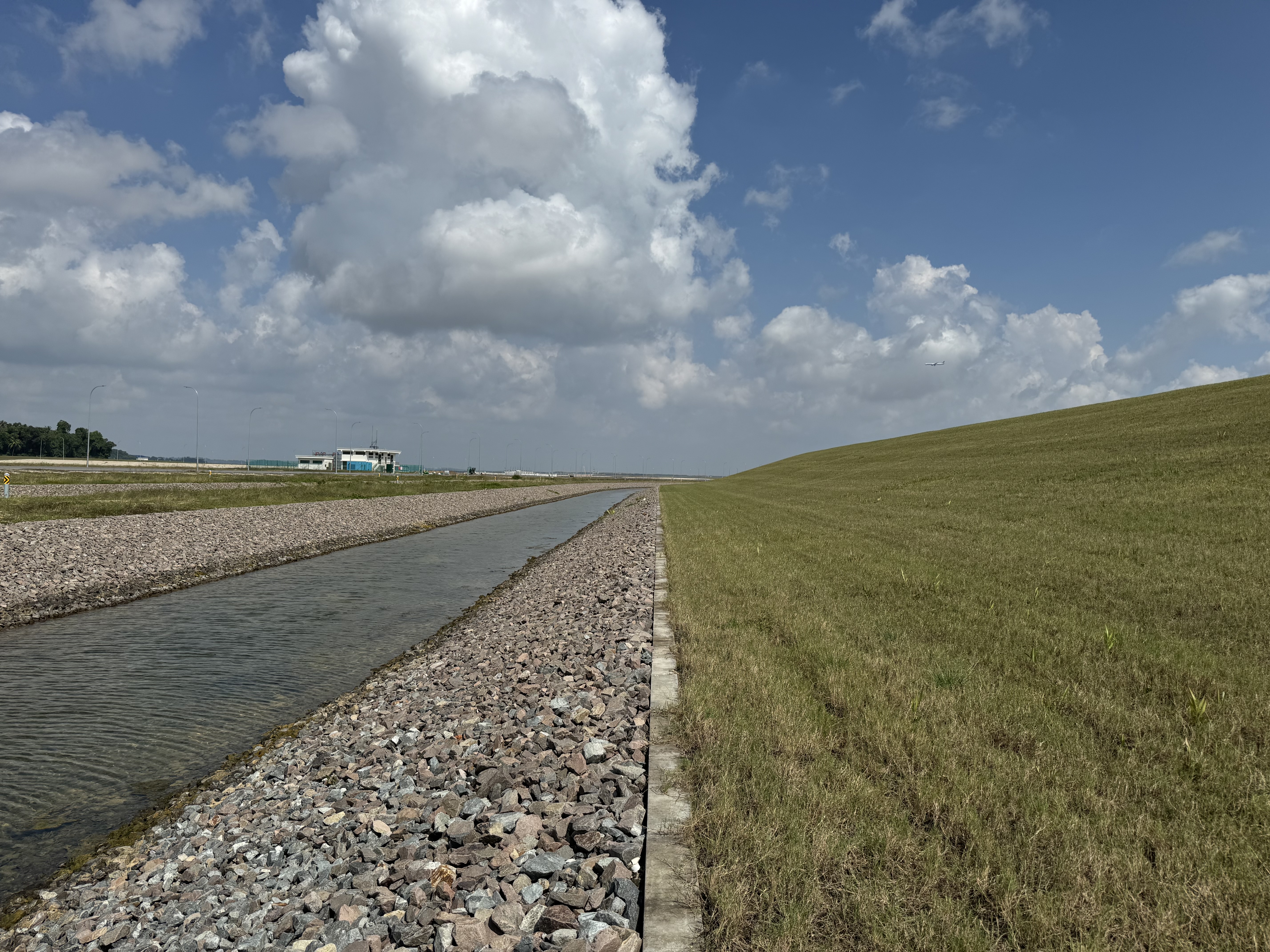 seepage drains polder