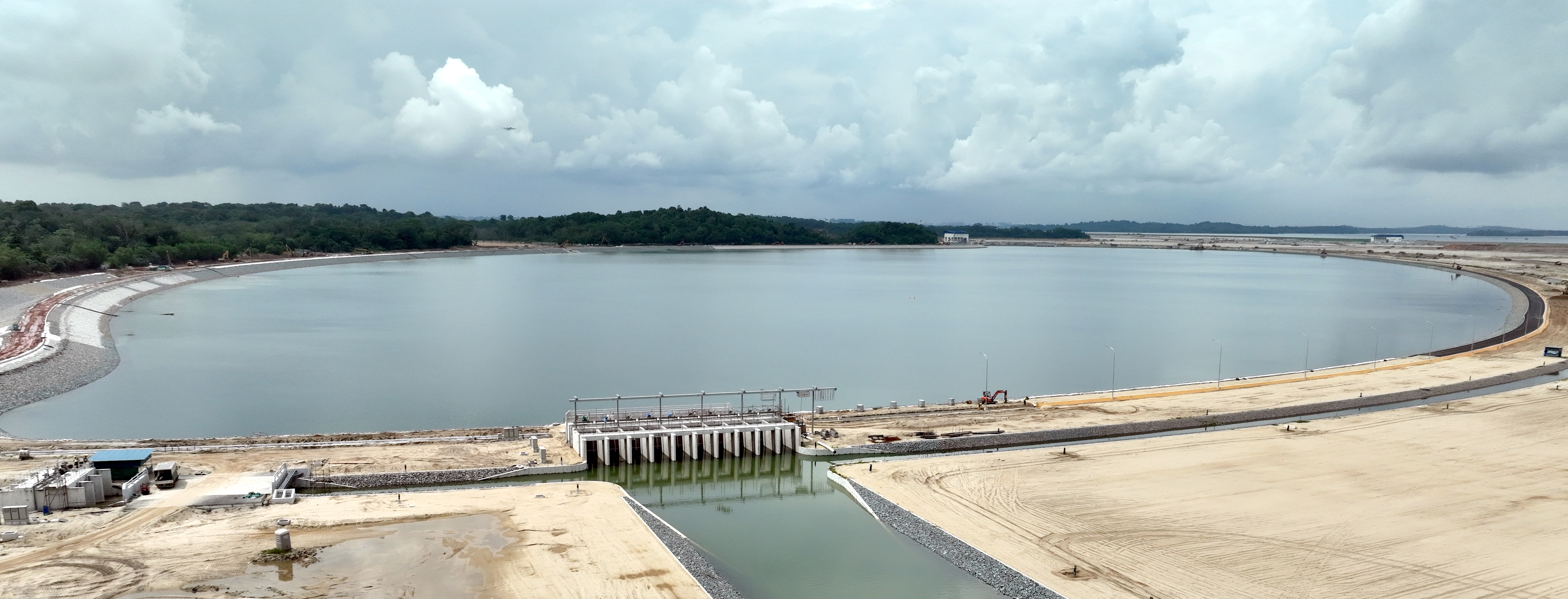 stormwater collection pond polder