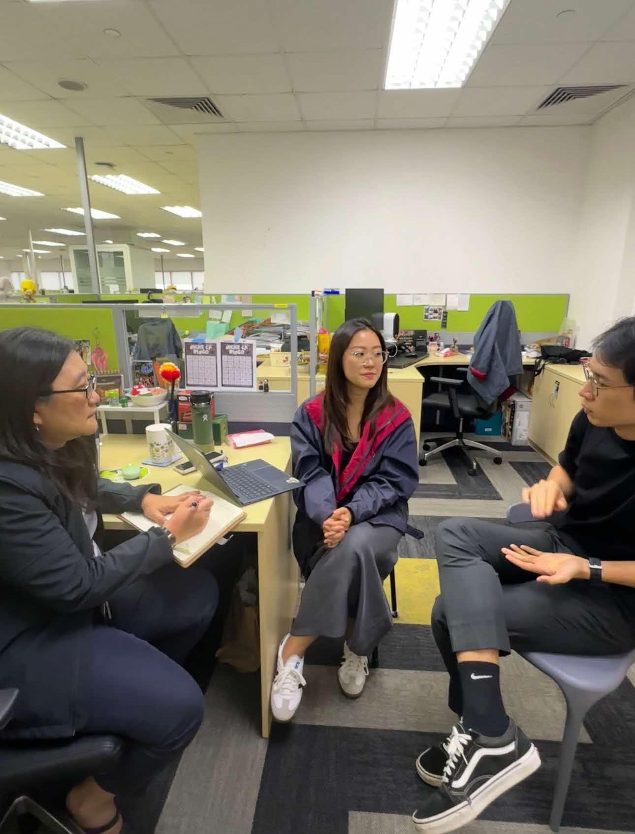 Image of Tan during a work meeting