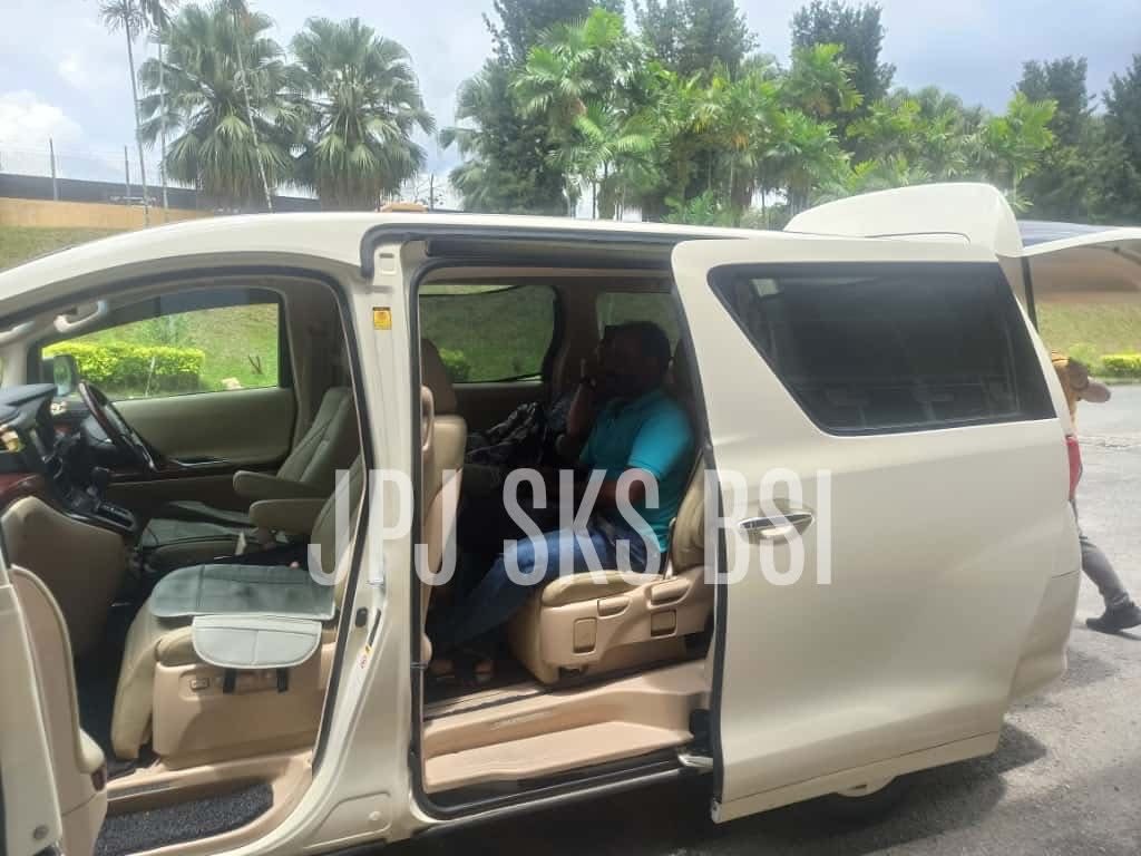malaysian-driver-singapore-car-caught-04.jpg