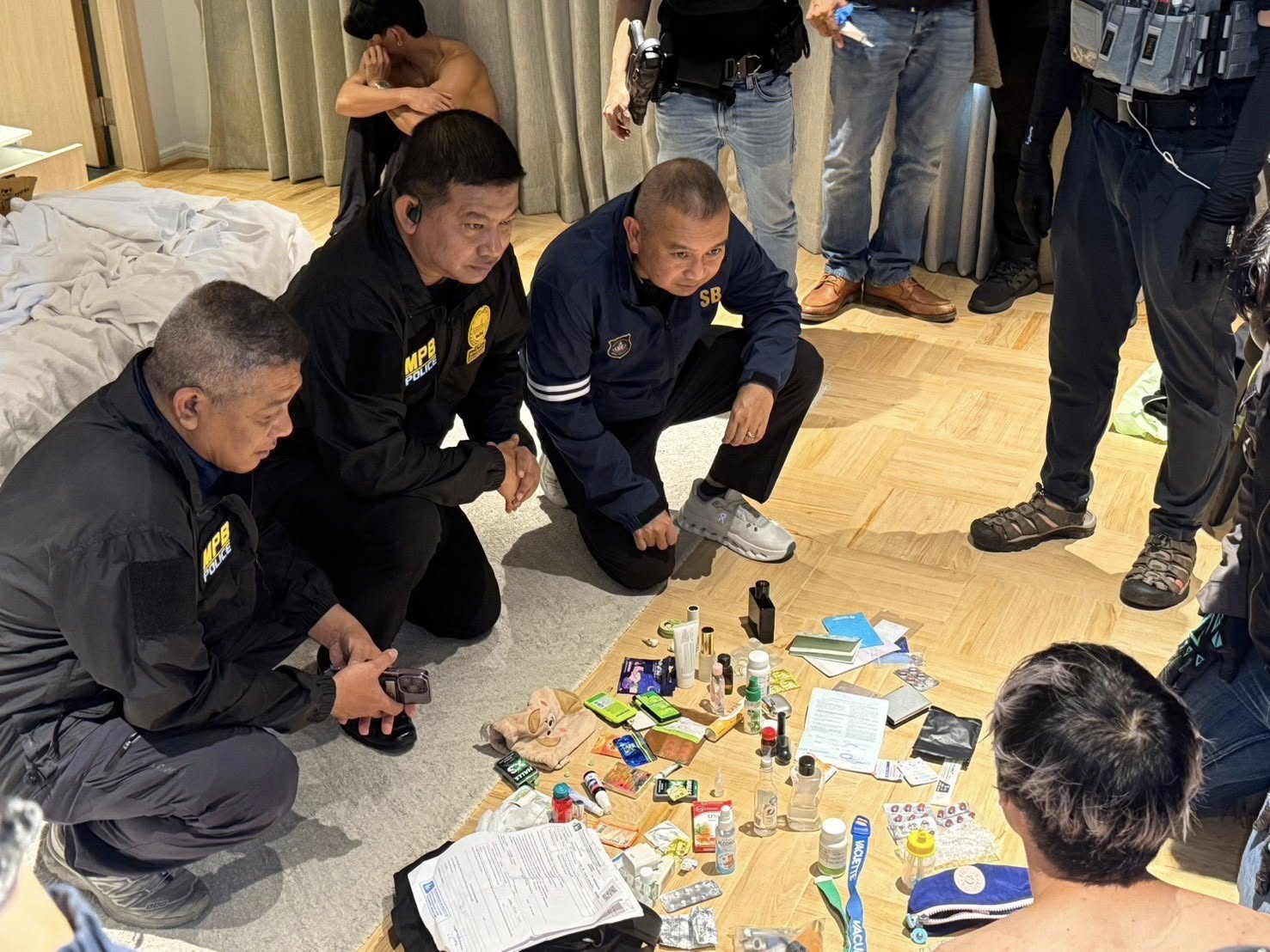 bangkok-police-arrest-hotel-drugs-party-02.jpg