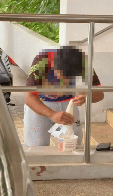 grab porridge spillage