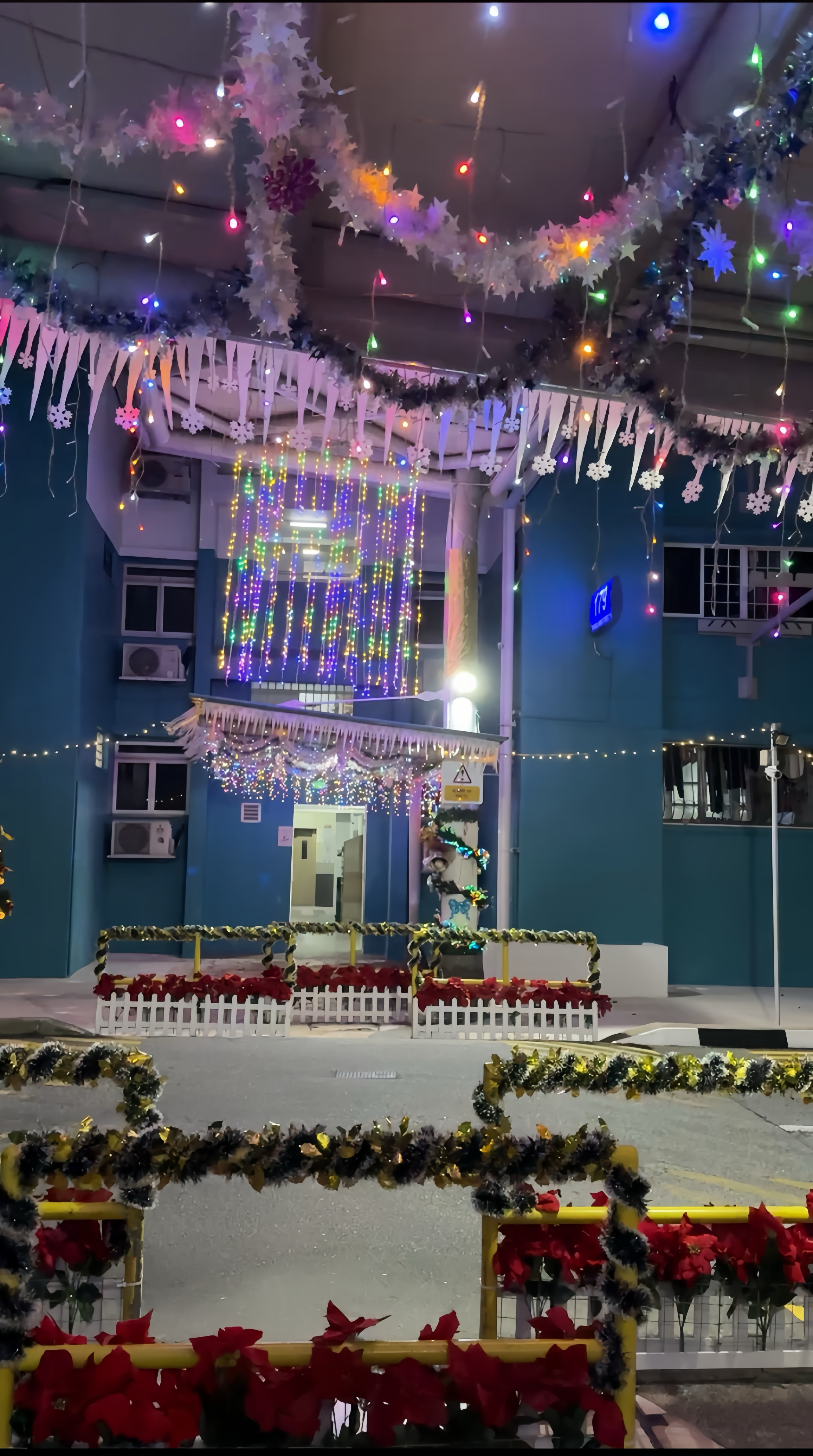 woodlands xmas decor