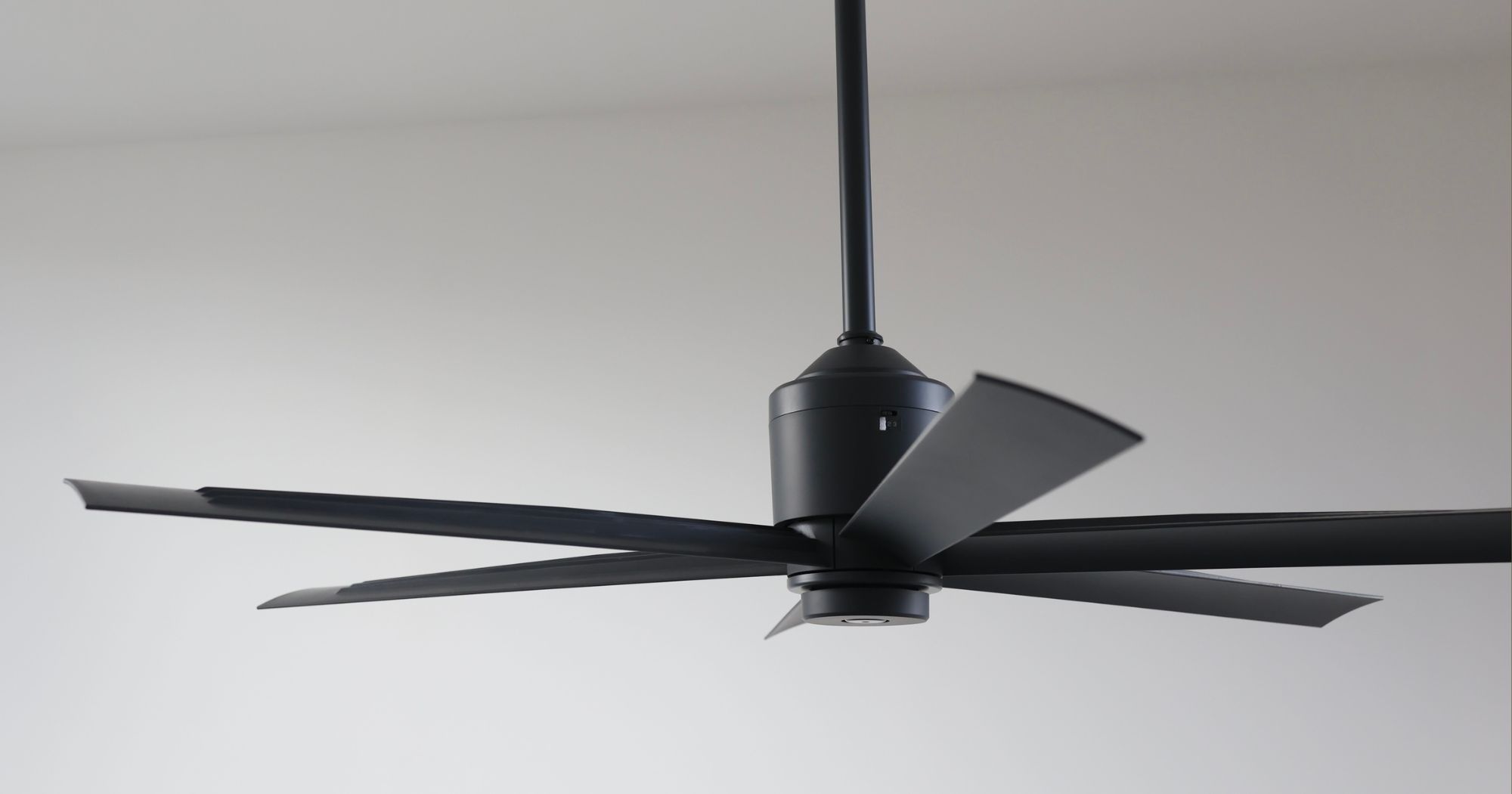 S'pore family of 5 pays only S$40 a month for electricity, does it by rarely using aircon & relying on fans