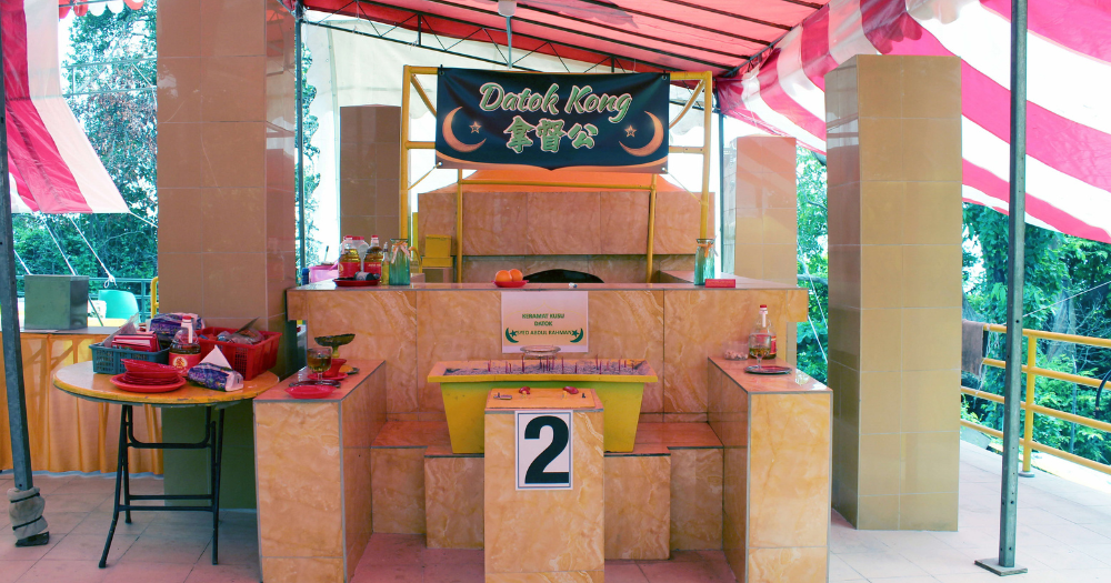 Why do some S’poreans venerate these old sacred sites till today?