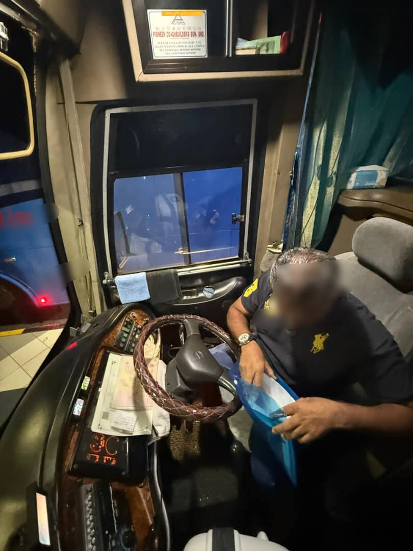 johor bus