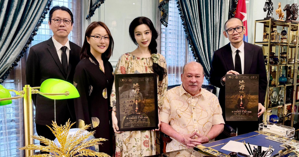 M'sia Agong hosts Chinese actress Fan Bingbing at royal palace in Johor