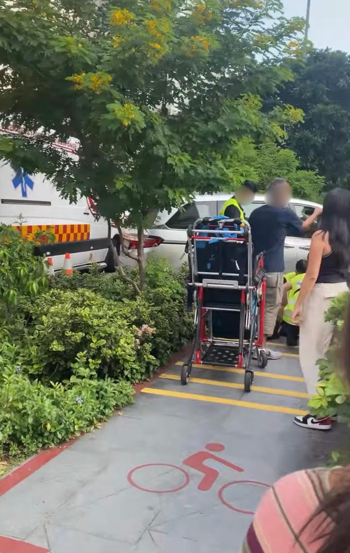 mandarin gallery accident
